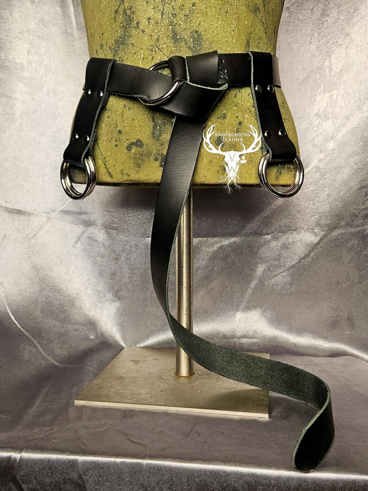 Tie Belt with Skirt/Dress Hikes
