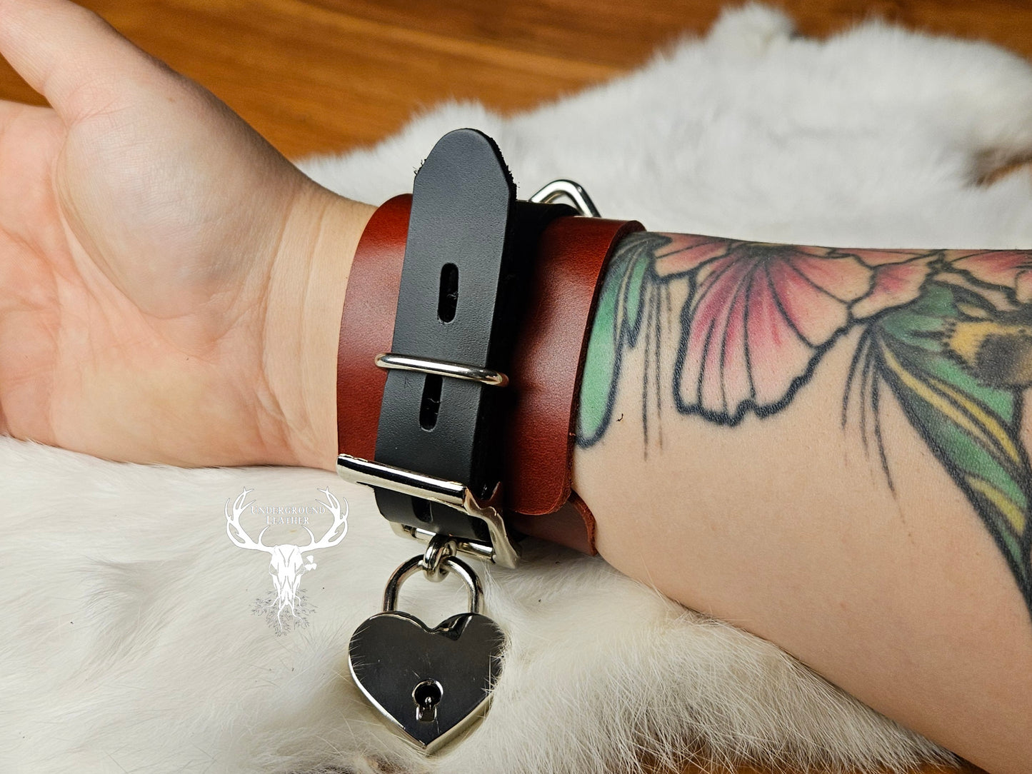 Unpadded Leather Wrist & Ankle cuff set - Red and Black