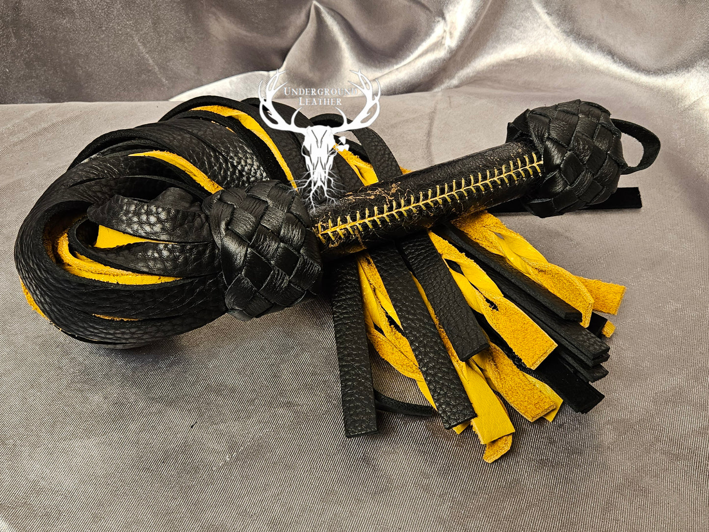 Kintsugi Bullhide flogger