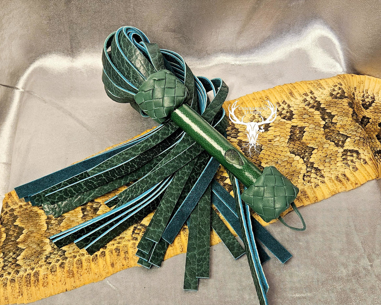 Jade Whipsnake Flogger