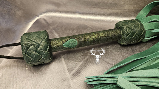Jade Teardrop flogger