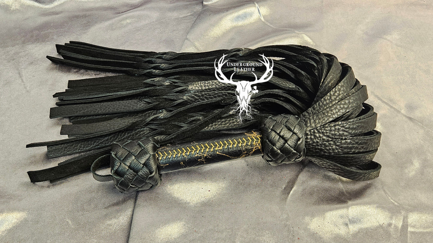 Kintsugi Bullhide flogger