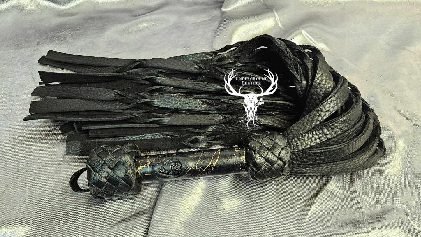 Kintsugi Bullhide flogger