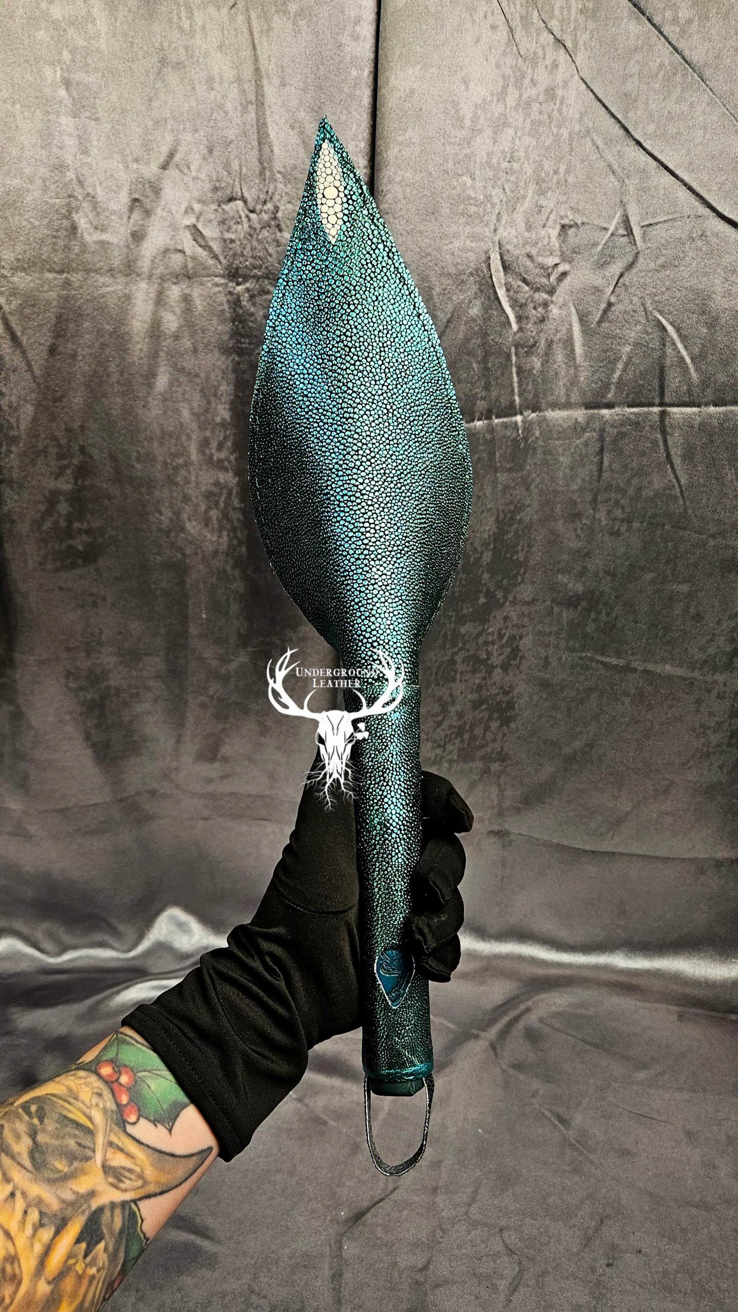 Rabbit Ear - Turquoise Stingray