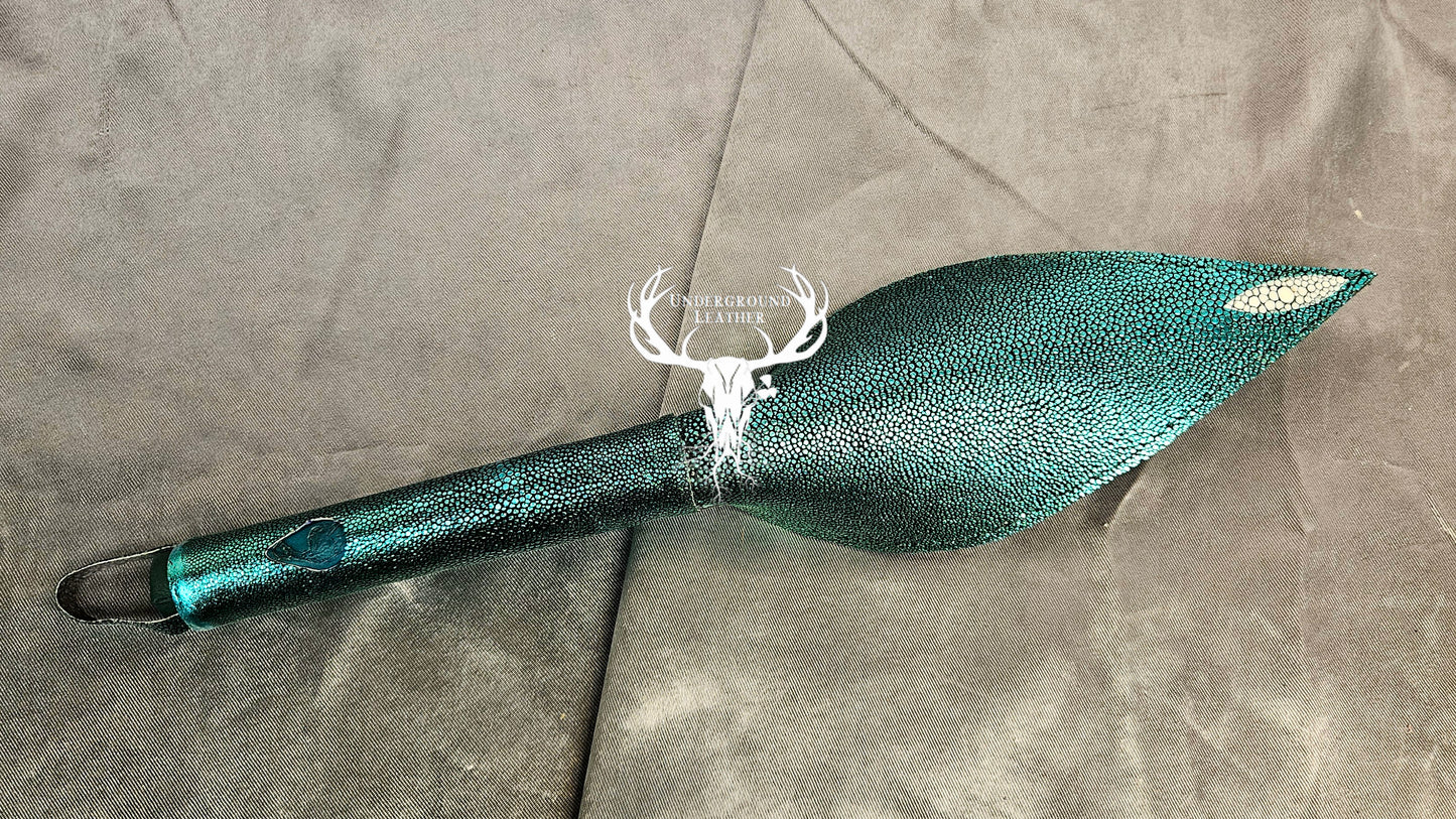 Rabbit Ear - Turquoise Stingray